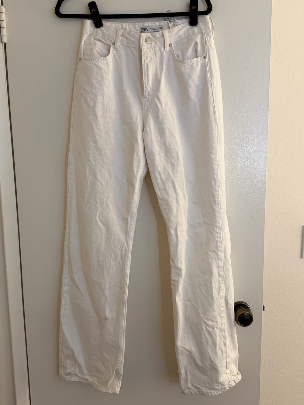 Zara White Straight Leg Women's Jeans